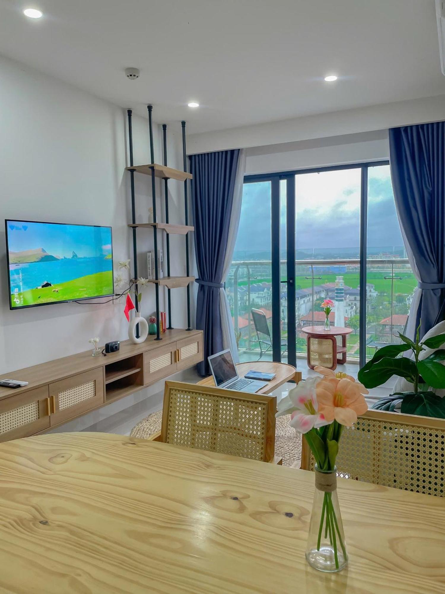Moon Homestay, Apartment Hue Buitenkant foto